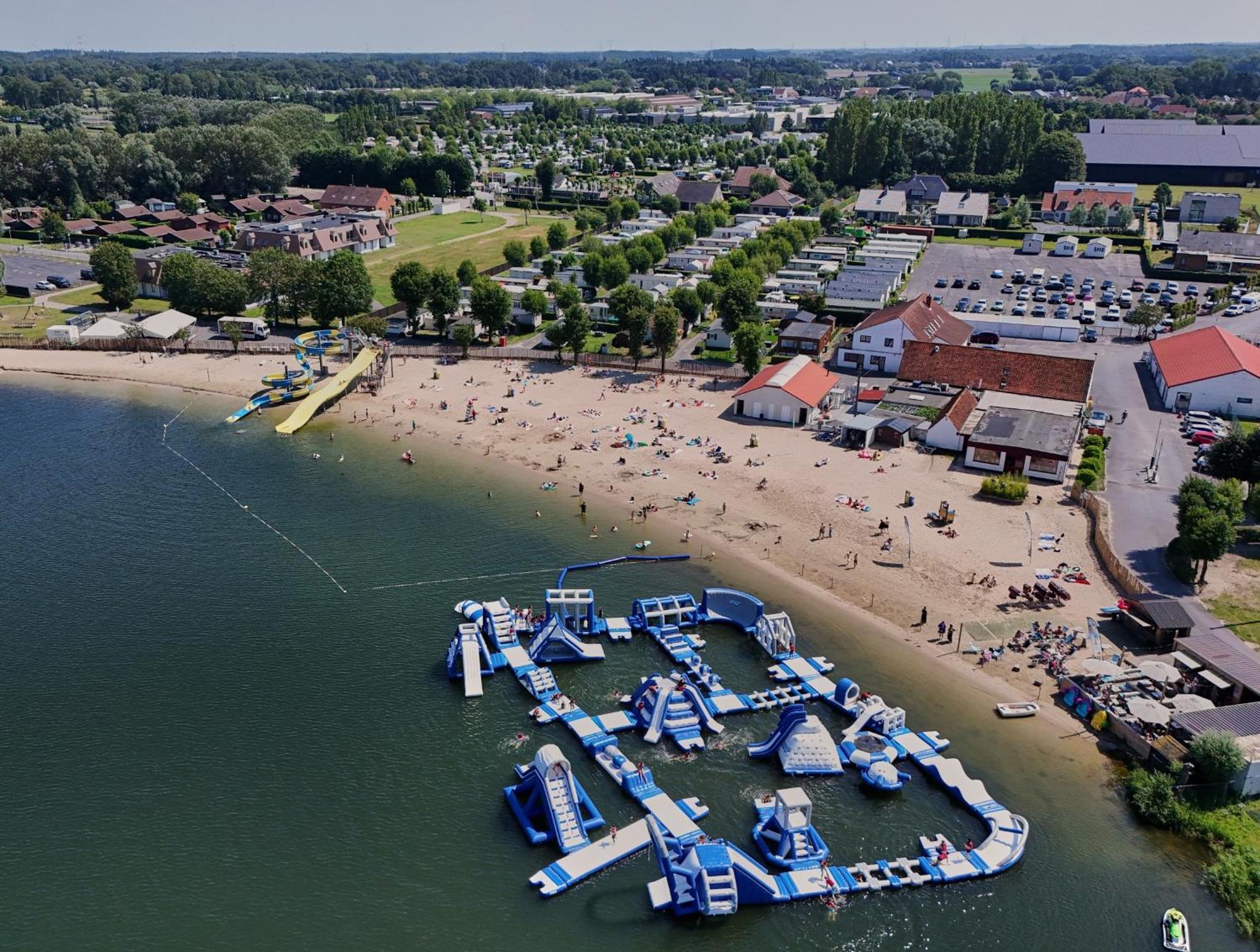 Holiday Suites Jabbeke - Klein Strand Экстерьер фото